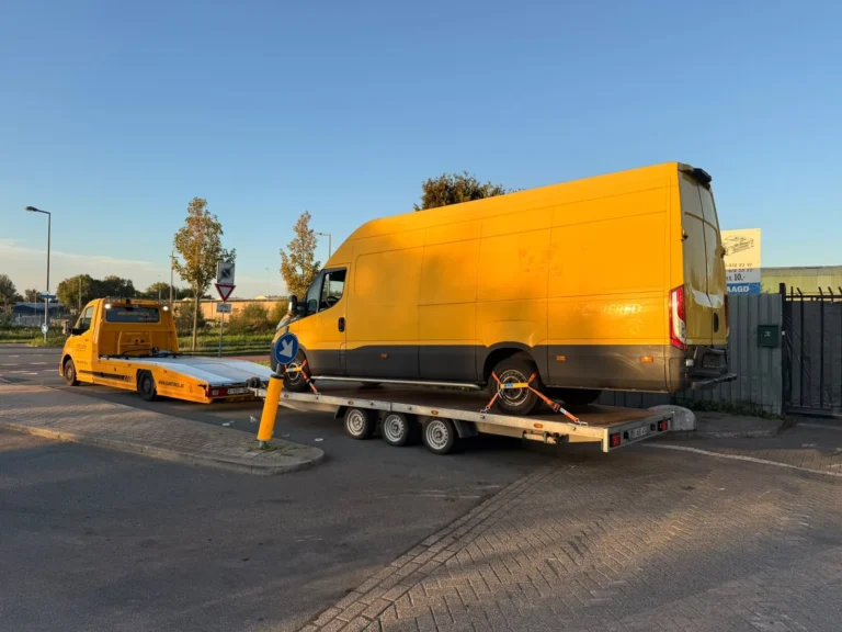 Iveco Daily op de aanhangwagen
